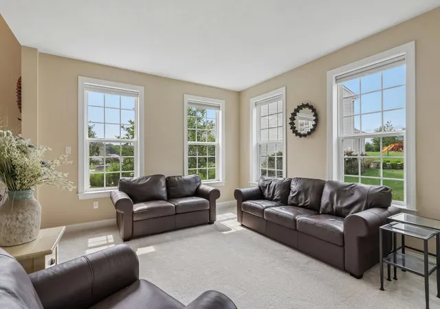 Photo 4 of Single family home for sale at 406 Magnolia Ct, Pine Twp, PA 15090 | MLS# 1769603 | Listing updated on 2026-08-12
