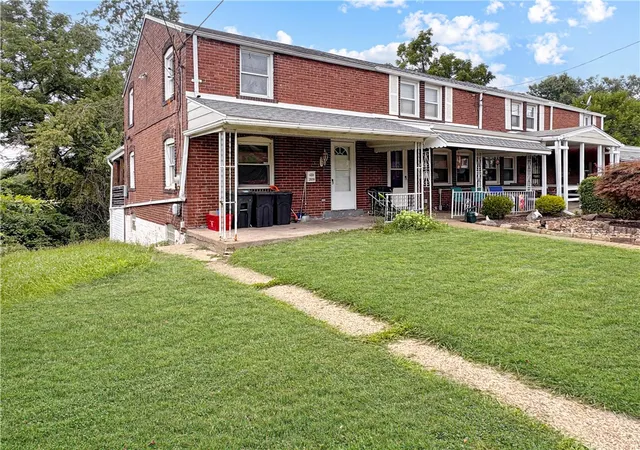 Photo 12 of Sale Pending at 2006 Lafayette St, Swissvale, PA 15218 | MLS# 1769245 | Listing updated on 2026-08-21
