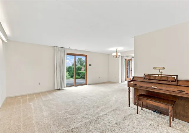 Photo 3 of Single family home for sale at 251 Alcott Dr, Ohio Twp, PA 15143 | MLS# 1769625 | Listing updated on 2026-08-27