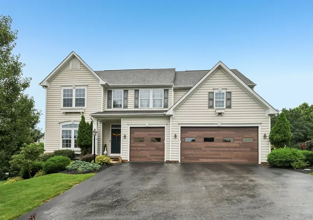 Photo 1 of Sale Pending at 4040 Bentwood Dr, North Strabane, PA 15317 | MLS# 1769671 | Listing updated on 2026-08-22