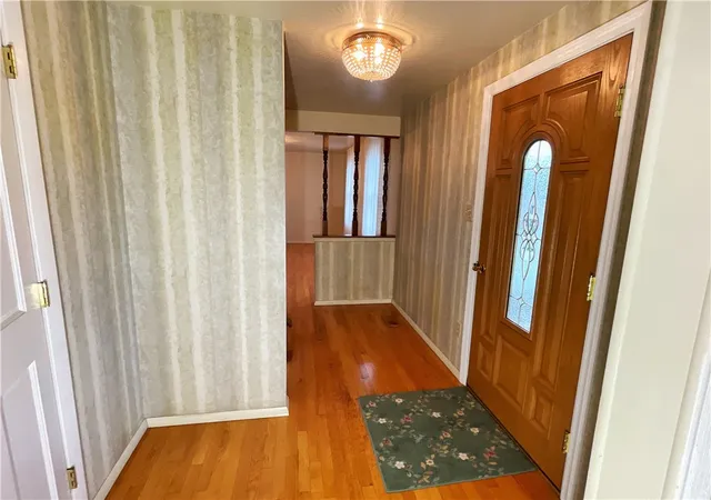 Photo 2 of Single family home for sale at 435 Fruitwood Dr, Bethel Park, PA 15102 | MLS# 1769148 | Listing updated on 2026-08-19
