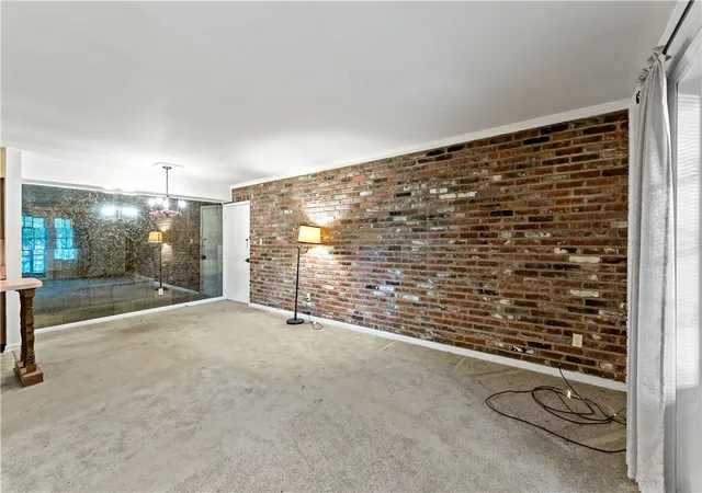 Photo 3 of Condo for sale at 980 Chatham Park Dr #K, Scott Twp, PA 15216 | MLS# 1764993 | Listing updated on 2026-08-27