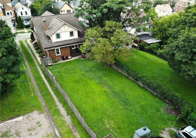 Photo 3 of Sale Pending at 304 N 2nd Street, Jeannette, PA 15644 | MLS# 1769608 | Listing updated on 2026-08-28