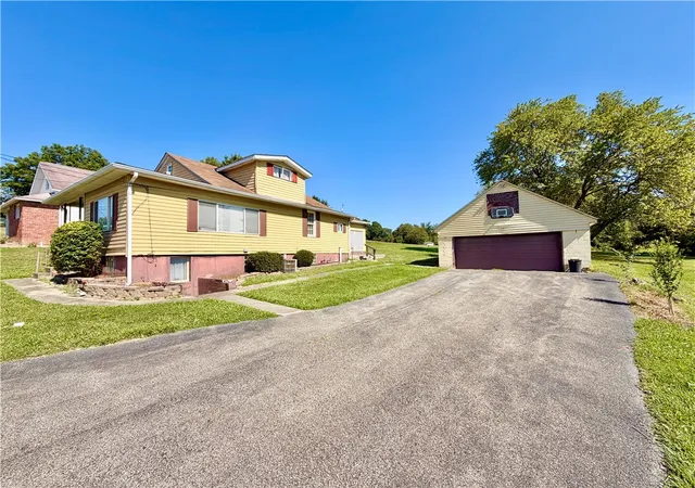 Photo 3 of Sale Pending at 384 New Salem Rd, Menallen Twp, PA 15401 | MLS# 1769573 | Listing updated on 2026-08-20