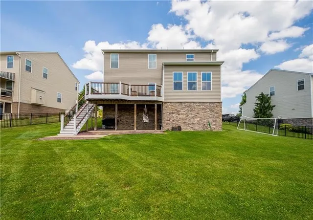 Photo 2 of Single family home for sale at 2087 Majestic Dr, North Strabane, PA 15317 | MLS# 1769704 | Listing updated on 2026-09-17