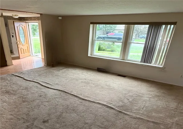 Photo 4 of Single family home for sale at 244 Rampart Blvd, Plum Boro, PA 15068 | MLS# 1769728 | Listing updated on 2026-08-28