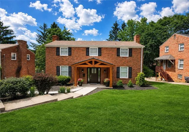 Photo 1 of Single family home for sale at 126 Piper Dr, Mt Lebanon, PA 15234 | MLS# 1769739 | Listing updated on 2026-08-30