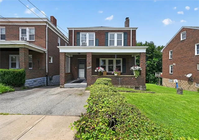 Photo 1 of Single family home for sale at 1806 Pioneer Ave, Brookline, PA 15226 | MLS# 1769528 | Listing updated on 2026-08-24