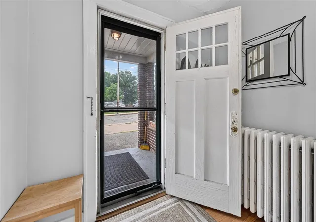 Photo 4 of Single family home for sale at 1806 Pioneer Ave, Brookline, PA 15226 | MLS# 1769528 | Listing updated on 2026-08-24