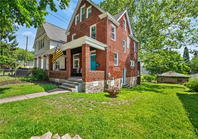 Photo 2 of Single family home for sale at 416 Johnston Ave, Hazelwood, PA 15207 | MLS# 1769635 | Listing updated on 2026-08-14