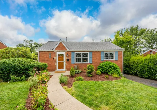 Photo 1 of Sale Pending at 524 Chessbriar Dr, Bethel Park, PA 15102 | MLS# 1769334 | Listing updated on 2026-10-06