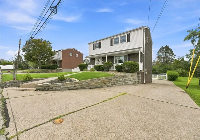 Photo 2 of Single family home for sale at 144 Cypress Hl Dr, Penn Hills, PA 15235 | MLS# 1769810 | Listing updated on 2026-08-30