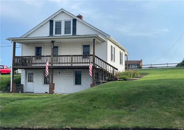 Photo 3 of Sale Pending at 474 Georgetown Rd, Cecil, PA 15055 | MLS# 1769823 | Listing updated on 2026-09-21