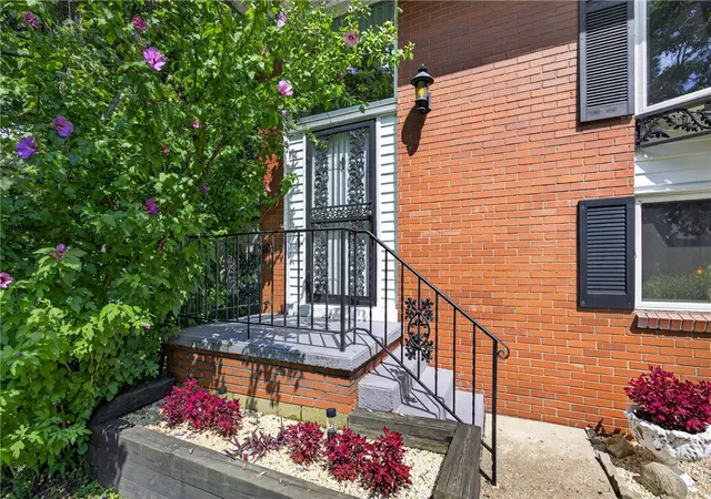 Photo 2 of Single family home for sale at 27 Sunset Dr, Mc Donald, PA 15057 | MLS# 1769761 | Listing updated on 2026-09-26