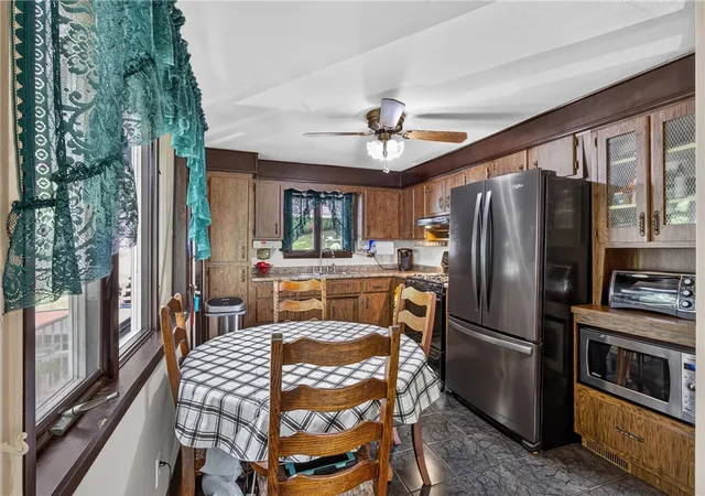Photo 3 of Single family home for sale at 27 Sunset Dr, Mc Donald, PA 15057 | MLS# 1769761 | Listing updated on 2026-09-26