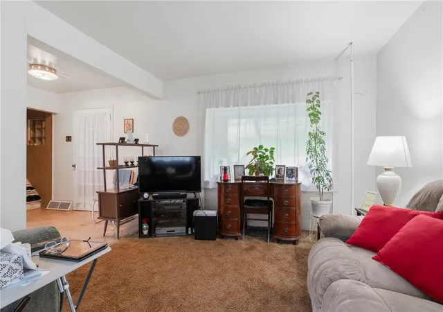 Photo 5 of Single family home for sale at 270 Kane Rd, Plum Boro, PA 15239 | MLS# 1769726 | Listing updated on 2026-08-26