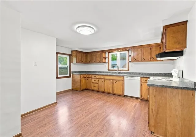 Photo 4 of Sale Pending at 2219 Berger St, Shenango Twp, PA 16101 | MLS# 1769855 | Listing updated on 2026-08-21