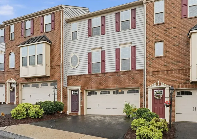 Photo 2 of Townhouse for sale at 504 Aprilmae Way, Ross Twp, PA 15237 | MLS# 1769576 | Listing updated on 2026-08-16