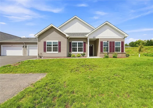 Condo for sale at 2083 S Links Ave, Center Twp, PA 16001 | MLS# 1769870