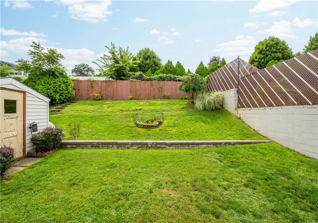 Photo 4 of Single family home for sale at 308 Ruthwood Ave, Baldwin Boro, PA 15227 | MLS# 1769720 | Listing updated on 2026-08-23