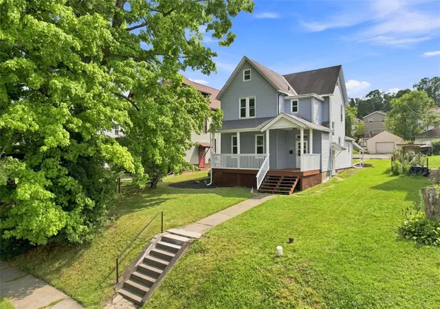 Photo 3 of Single family home for sale at 1522 Ridge Ave, Coraopolis, PA 15108 | MLS# 1769861 | Listing updated on 2026-08-14
