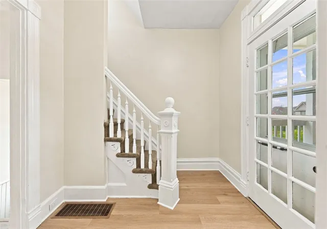 Photo 5 of Single family home for sale at 1522 Ridge Ave, Coraopolis, PA 15108 | MLS# 1769861 | Listing updated on 2026-08-14