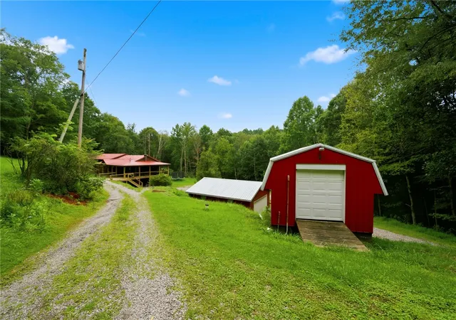 Photo 36 of Single family home for sale at 1393 Mateer Rd, Wayne Twp, PA 16222 | MLS# 1769952 | Listing updated on 2026-08-15