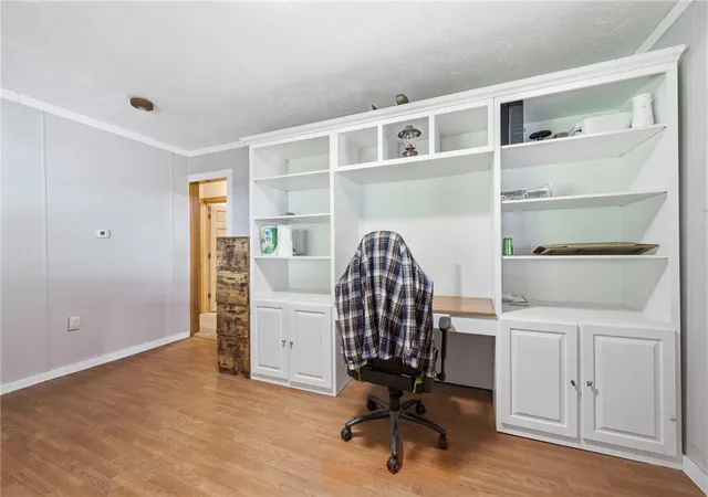 Photo 5 of Single family home for sale at 1393 Mateer Rd, Wayne Twp, PA 16222 | MLS# 1769952 | Listing updated on 2026-08-15