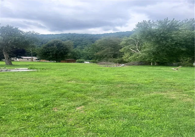 Photo 4 of Single family home for sale at 1685 Walnut Bnd Rd, Oil City, PA 16301 | MLS# 1769953 | Listing updated on 2026-08-20