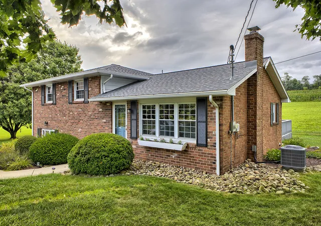 Photo 2 of Sale Pending at 350 Heimann Rd, Mt Pleasant Twp, PA 15650 | MLS# 1769955 | Listing updated on 2026-08-19