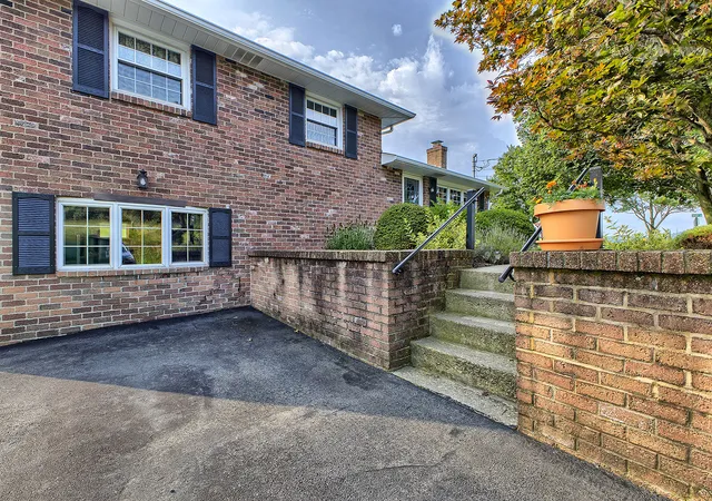 Photo 3 of Sale Pending at 350 Heimann Rd, Mt Pleasant Twp, PA 15650 | MLS# 1769955 | Listing updated on 2026-08-19
