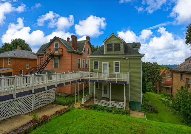 Photo 4 of Sale Pending at 568 Orchard Ave, Bellevue, PA 15202 | MLS# 1769906 | Listing updated on 2026-08-20