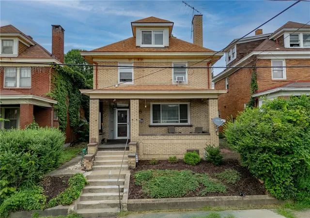 Photo 1 of Single family home for sale at 750 Mary St, Mc Kees Rocks, PA 15136 | MLS# 1769976 | Listing updated on 2026-08-22