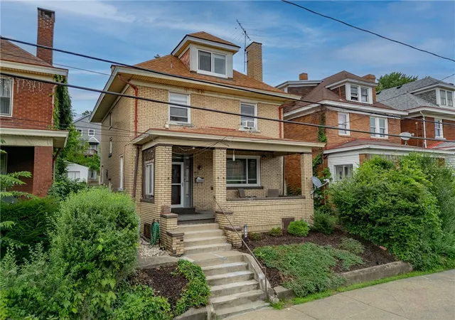 Photo 2 of Single family home for sale at 750 Mary St, Mc Kees Rocks, PA 15136 | MLS# 1769976 | Listing updated on 2026-08-22