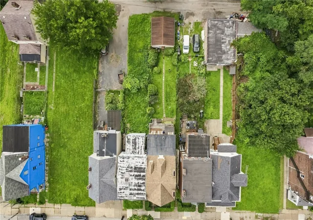 Photo 3 of Single family home for sale at 5200 2nd Avenue, Hazelwood, PA 15207 | MLS# 1769676 | Listing updated on 2026-08-23