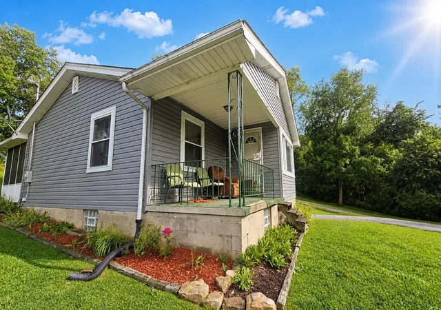 Photo 3 of Sale Pending at 3456 Garvers Fry Rd, Parks Twp, PA 15690 | MLS# 1770003 | Listing updated on 2026-08-19