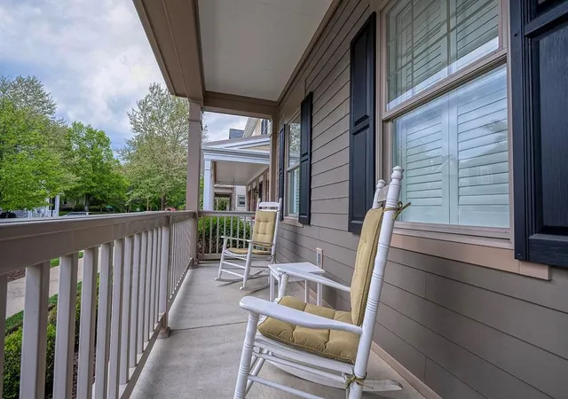 Photo 2 of Single family home for sale at 250 2nd Street, Oakmont, PA 15139 | MLS# 1770009 | Listing updated on 2026-08-20