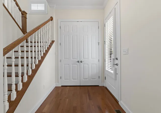 Photo 3 of Single family home for sale at 250 2nd Street, Oakmont, PA 15139 | MLS# 1770009 | Listing updated on 2026-08-20