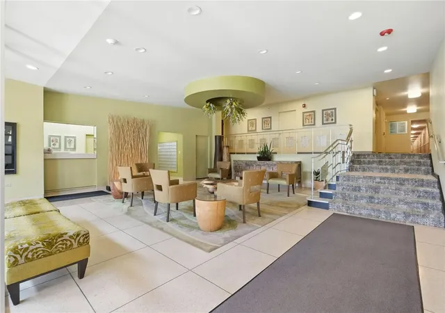 Photo 3 of Condo for sale at 128 N Craig St #902, Oakland, PA 15213 | MLS# 1769974 | Listing updated on 2026-08-19