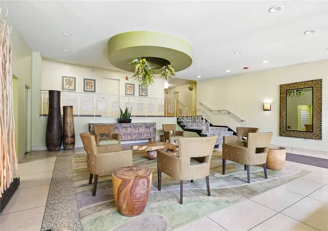 Photo 4 of Condo for sale at 128 N Craig St #902, Oakland, PA 15213 | MLS# 1769974 | Listing updated on 2026-08-19