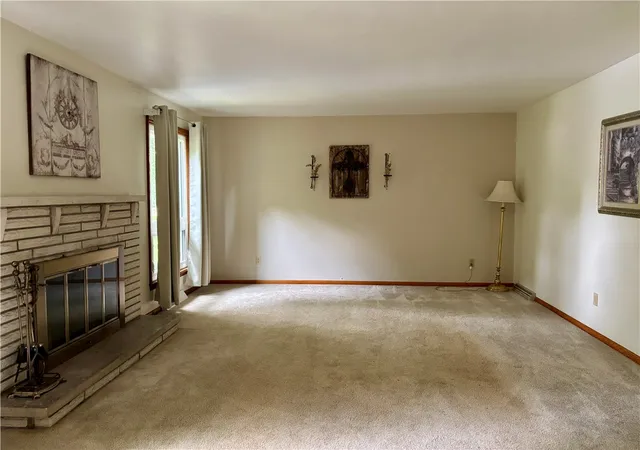 Photo 4 of Single family home for sale at 157 Randall Dr, Neshannock Twp, PA 16105 | MLS# 1770019 | Listing updated on 2026-08-19