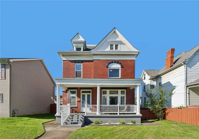 Photo 1 of Single family home for sale at 1336 4th Avenue, Coraopolis, PA 15108 | MLS# 1770031 | Listing updated on 2026-08-19