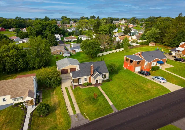 Photo 2 of Sale Pending at 2029 Circle Dr, Hopewell Twp, PA 15001 | MLS# 1770057 | Listing updated on 2026-08-19