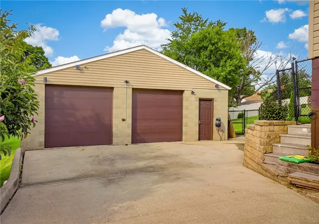 Photo 3 of Sale Pending at 2029 Circle Dr, Hopewell Twp, PA 15001 | MLS# 1770057 | Listing updated on 2026-08-19