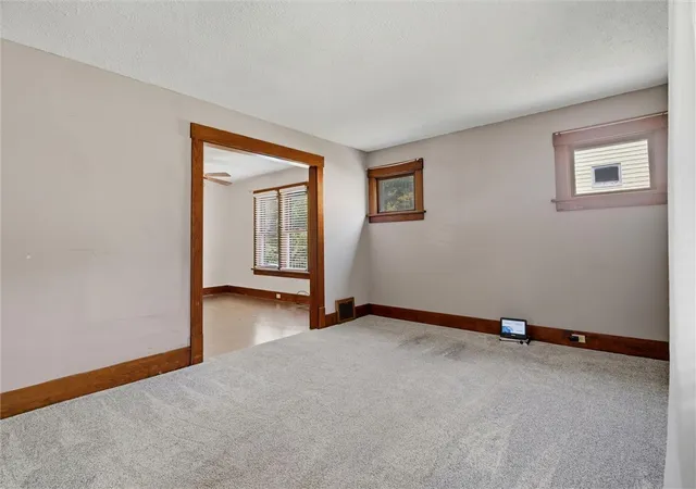 Photo 3 of Single family home for sale at 98 Baker Ave, Hermitage, PA 16148 | MLS# 1770032 | Listing updated on 2026-09-23
