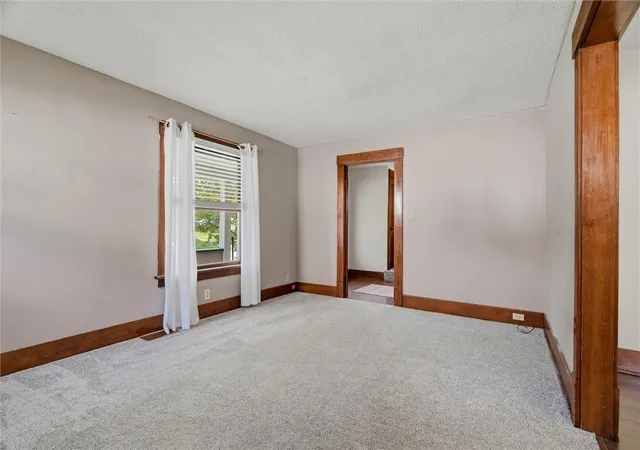 Photo 3 of Single family home for sale at 98 Baker Ave, Hermitage, PA 16148 | MLS# 1770032 | Listing updated on 2026-09-23