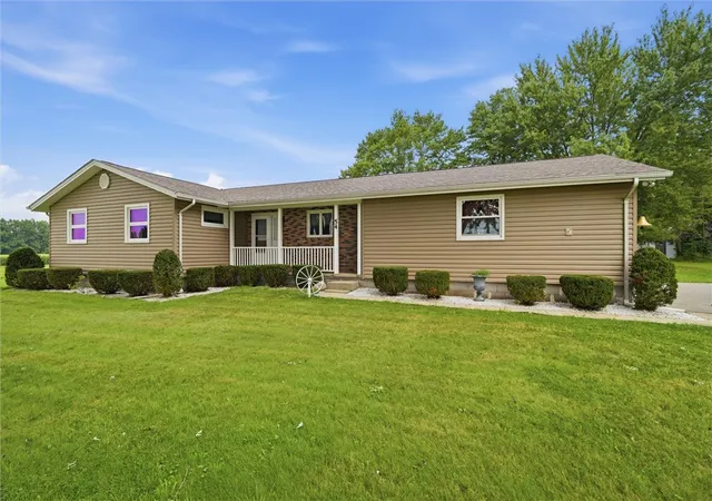 Photo 2 of Sale Pending at 54 Gearhart Rd, Shenango Twp, PA 16143 | MLS# 1770037 | Listing updated on 2026-09-25