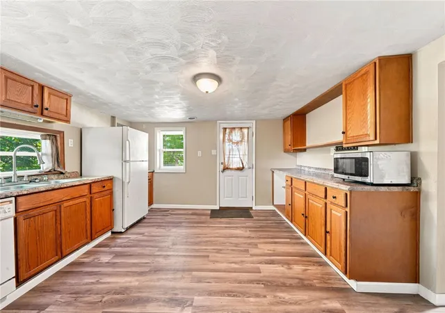 Photo 4 of Single family home for sale at 2521 Portland St, Hempfield Twp, PA 15634 | MLS# 1770126 | Listing updated on 2026-08-25