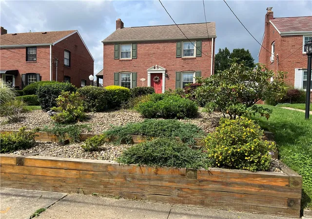 Photo 1 of Sale Pending at 2207 Delaware Ave, New Castle, PA 16105 | MLS# 1770267 | Listing updated on 2026-08-21