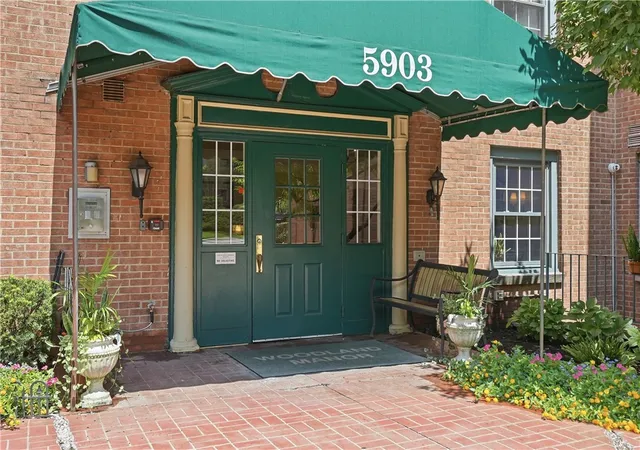 Photo 4 of Condo for sale at 5903 5th Avenue #301B, Shadyside, PA 15232 | MLS# 1770266 | Listing updated on 2026-08-18